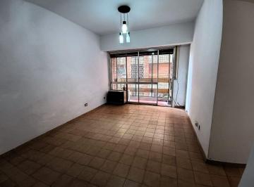 Departamento · 52m² · 3 Ambientes · Departamento 3 Ambientes con Balcon en Coghlan