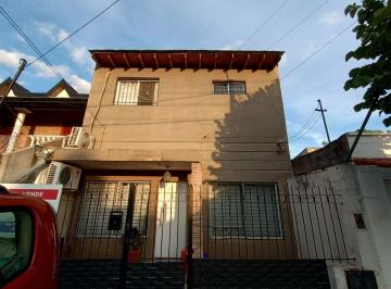 Casa · 142m² · 4 Ambientes · Venta PH Tipo Casa 4 Ambientes Castelar Jardin