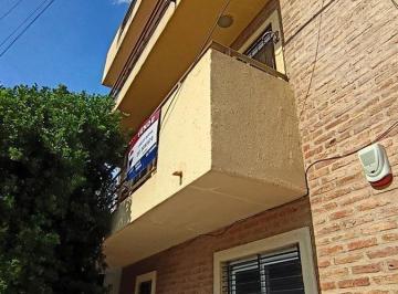 Departamento · 73m² · 4 Ambientes · Departamento con Balcon Apto Credito 2 Dorm.
