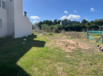 Terreno · 332m² · Terreno/lote en Venta, J. Gorina, La Plata