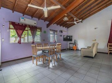 Casa · 128m² · 3 Ambientes · 2 Cocheras · Venta Casa 3 Ambientes Villa Tesei Hurlingham