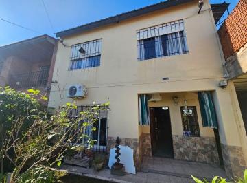 Casa · 160m² · 6 Ambientes · 3 Cocheras · Venta Casa 5 Ambientes Centro de Jose C Paz