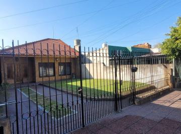 Casa · 55m² · 3 Ambientes · Casa 3 Ambientes Apto Credito con Gran Fondo Libre