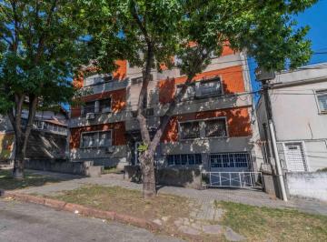 Departamento · 60m² · 3 Ambientes · Alquiler Apartamento 2 Dorm., Patio
