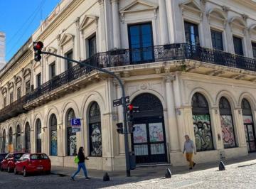 Local comercial · 870m² · Excelente Esquina