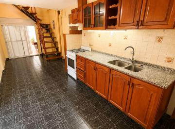 PH · 177m² · 4 Ambientes · 2 Cocheras · Venta PH 4 Amb + Local Al Frente Caseros Permuta