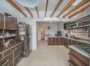 PH · 144m² · 5 Ambientes · Venta PH 5 Amb Patio V. Urquiza Permuta