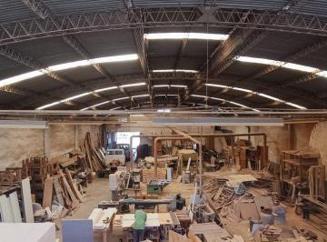 Bodega-Galpón · 906m² · Venta Galpon Deposito Carpinteria Caseros Permuta