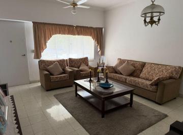PH · 120m² · 4 Ambientes · 1 Cochera · Casa PH Al Frente - 3 Dormit - Cochera Impecable