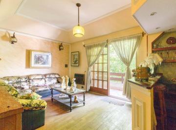 Casa · 333m² · 3 Ambientes · 1 Cochera · Venta Casa 3 Amb + Dep + Deposito C/coch - B° Naon