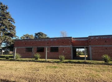 Casa · 236m² · 7 Ambientes · 1 Cochera · Casa en Venta en Pehuajó en Construcción