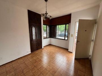 Casa · 83m² · 4 Ambientes · 1 Cochera · Casa en Venta en Pergamino en Zona Centrica