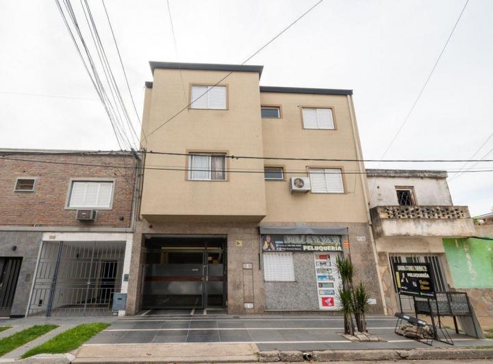 Departamento · 42m² · 2 Ambientes · 1 Cochera