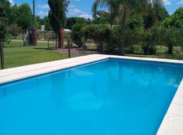Casa · 80m² · 3 Ambientes · 2 Cocheras · Casa Venta 3 Amb Sakura con Pileta /quincho/coche