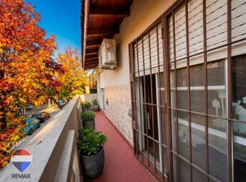 Casa · 150m² · 4 Ambientes · 1 Cochera · Venta Casa 4 Ambientes Cochera Terraza Velez Sarfi