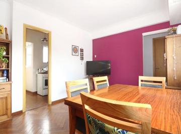 Departamento · 81m² · 4 Ambientes · Venta Departamento 4 Ambientes con Balcón Flores