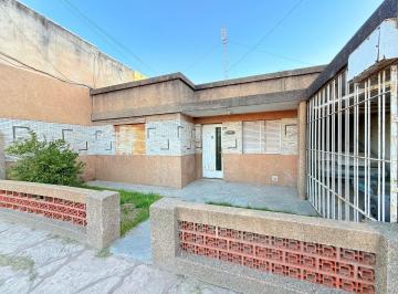 Casa · 192m² · 5 Ambientes · Se Vende Casa Mas Departamento Interno