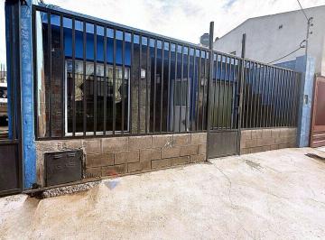 Casa · 139m² · 5 Ambientes · Casa 2 Dorm. San Cayetano Apto Credito