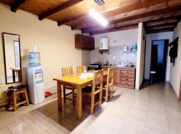 Casa · 100m² · 4 Ambientes · 3 Cocheras · Casa en Solís, 3 Dorm., Jardin y Parrilla