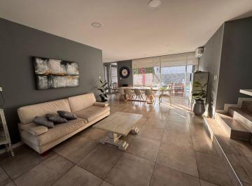 Casa · 218m² · 4 Ambientes · 2 Cocheras · Venta Casa 3 Dom/cocheras/pileta San Nicolas