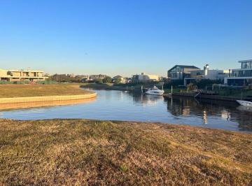 Terreno · 1555m² · Excte. Lote Al Rio - Barrio El Yatch - Financiacion