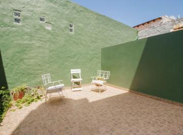 PH · 94m² · 3 Ambientes · Venta PH 3amb Al Frente Villa Maipu