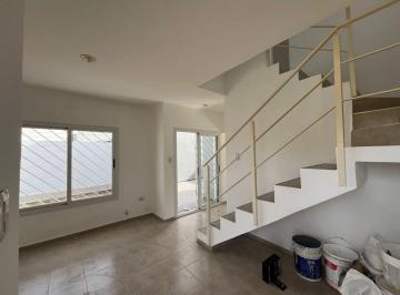 Casa · 103m² · 4 Ambientes · 1 Cochera · Venta Casa Nvo. Poeta Lugones Financiacion