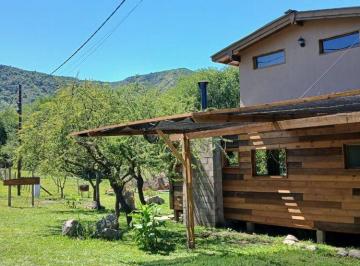 Casa · 84m² · 3 Ambientes · 2 Cocheras · Se Vende Casa 2 Dorm. V. Gral. Belgrano Lote 800 m²