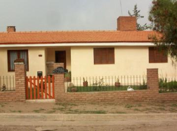 Casa · 167m² · 4 Ambientes · 1 Cochera · Casa Mas Dormi con Escritura en Villa Sta Lago