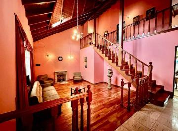 Casa · 169m² · 4 Ambientes · 1 Cochera · Venta Casa 4 Ambientes Pileta Quincho Cochera