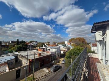 PH · 80m² · 4 Ambientes · PH con Terraza a Refaccionar / Villa Martelli