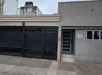 Casa · 226m² · 5 Ambientes · 2 Cocheras · Venta Casa con Consultorio Independiente Muñiz