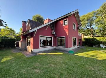 Casa · 160m² · 6 Ambientes · 2 Cocheras · Venta Casa La Leonor B Cerrado Hurlingham Credito