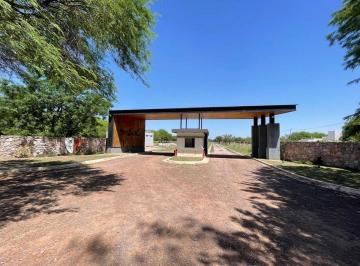 Terreno · 879m² · En Venta - Lote en Venta - Barrio Privado