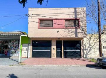 Casa · 200m² · 4 Ambientes · 2 Cocheras · Casa 3 Domitorios en Venta Berisso Pileta