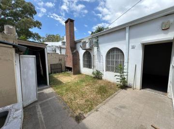Casa · 78m² · 3 Ambientes · 1 Cochera · Casa en Venta La Plata 2 Dorm.
