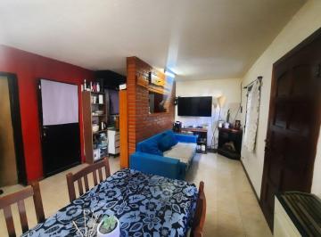 Casa · 50m² · 4 Ambientes · Vivienda Unifamiliar