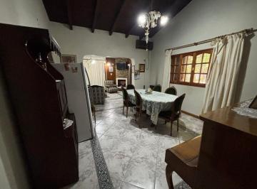 Casa · 195m² · 9 Ambientes · 2 Cocheras · Venta Casa, Locales Comerciales, Duplex, Mendoza