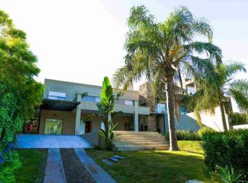 Casa · 293m² · 5 Ambientes · 2 Cocheras · Exclusiva Propiedad en La Toma Vieja, Paraná