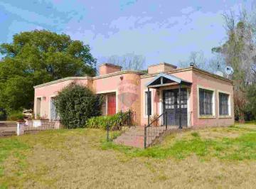 Quinta vacacional · 175m² · 4 Dormitorios · 2 Cocheras · Finca en Pilar, 1.6ha de Naturaleza y Confort.