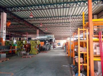 Bodega-Galpón · 3550m² · Venta - Nave Industrial - Parque Ind. San Fco