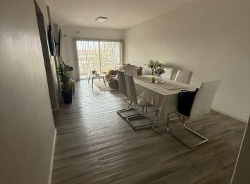 Departamento · 158m² · 4 Ambientes · Departamento, 2 Dorm. Barrio Iturraspe.