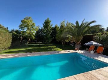 Casa · 267m² · 10 Ambientes · 3 Cocheras · Venta Casa 5 Habitaciones, Pileta en Pedriel Luján