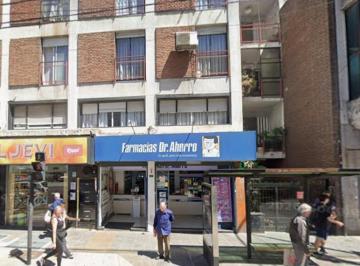 Local comercial · 86m² · Local en Almagro