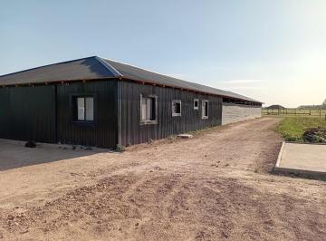 Bodega-Galpón · 484m² · 3 Ambientes · Caballerizas en Ranqueles Polo Club, Capilla del Señor