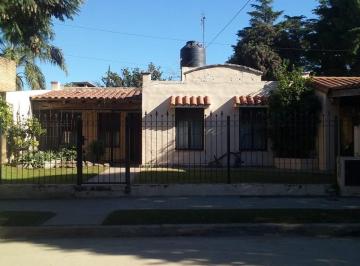 Foto · Arguello - Vendo Casa 2 Dorm C Pileta - Apto Credito
