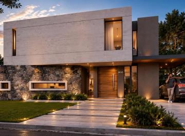 Casa · 590m² · 4 Ambientes · 3 Cocheras · Casa - Santa Lucia