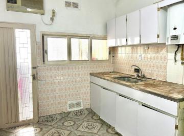 Casa · 170m² · 5 Ambientes · Casa en San Martín con Renta Activa - Multifamiliar