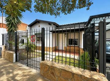 general-san-martin-villa-ballester-alquiler-chalet-3-ambientes · Chalet de 3 Ambientes con Patio y Cochera