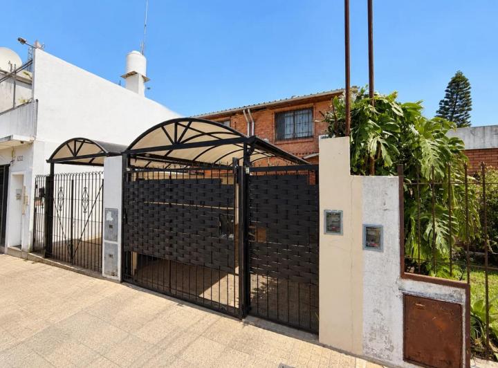 Casa · 100m² · 3 Ambientes · 1 Cochera